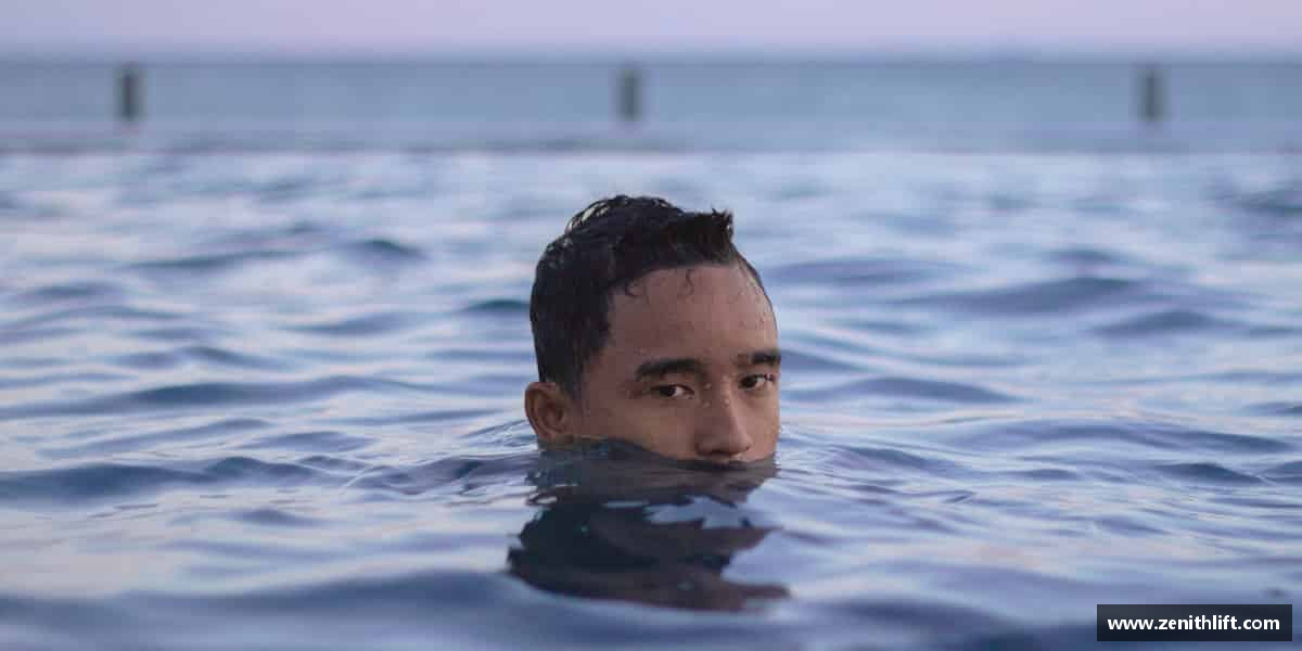 拼搏出奋斗，收获荣耀。